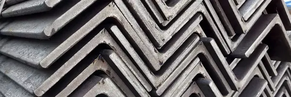 الفولاذ الزاوي