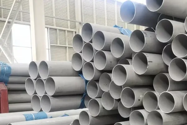 Stainless steel pipe