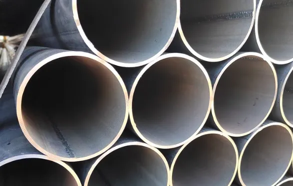 Tubo de acero soldado