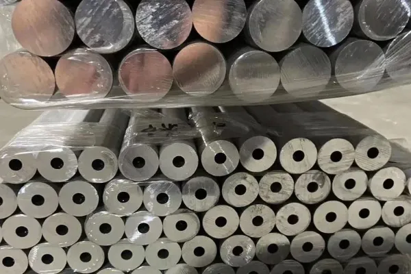 Tubo de aluminio